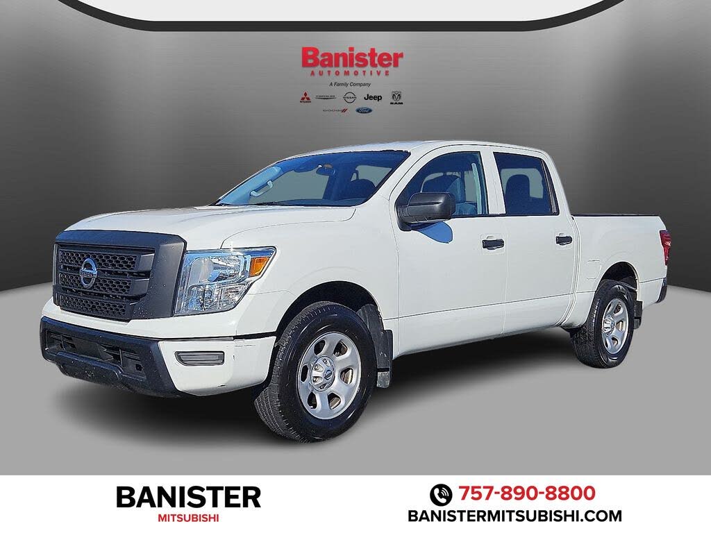 2022 Nissan Titan S Crew Cab 4WD