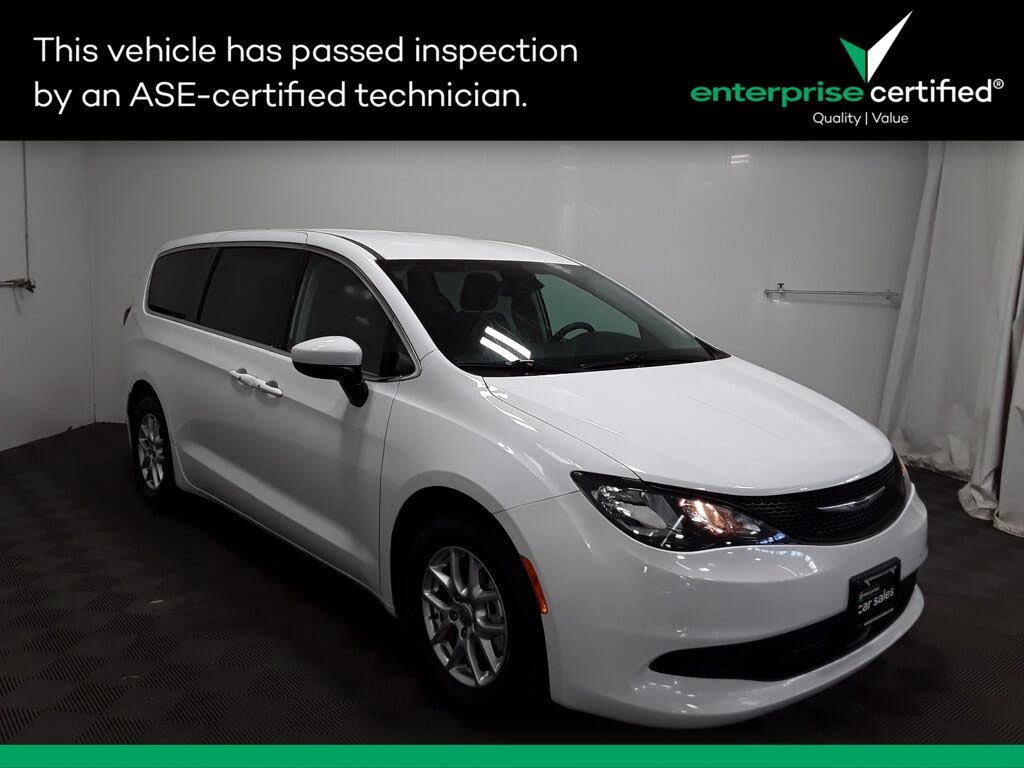 2023 Chrysler Voyager LX FWD