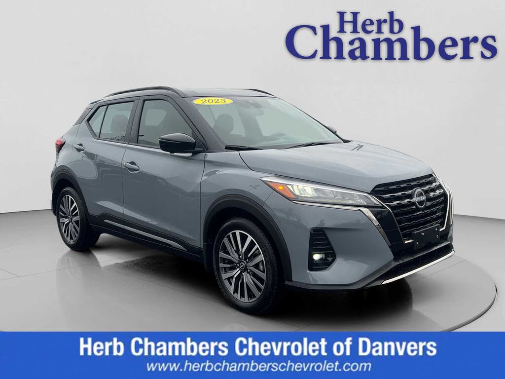 2023 Nissan Kicks SR FWD