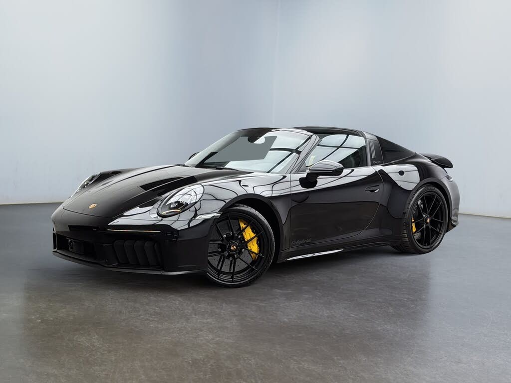 2025 Porsche 911 Targa 4 GTS Cabriolet AWD