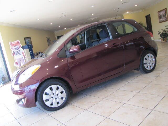2010 Toyota Yaris 2dr Hatchback