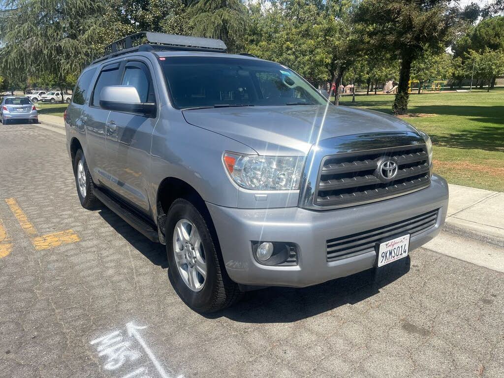 2016 Toyota Sequoia SR5