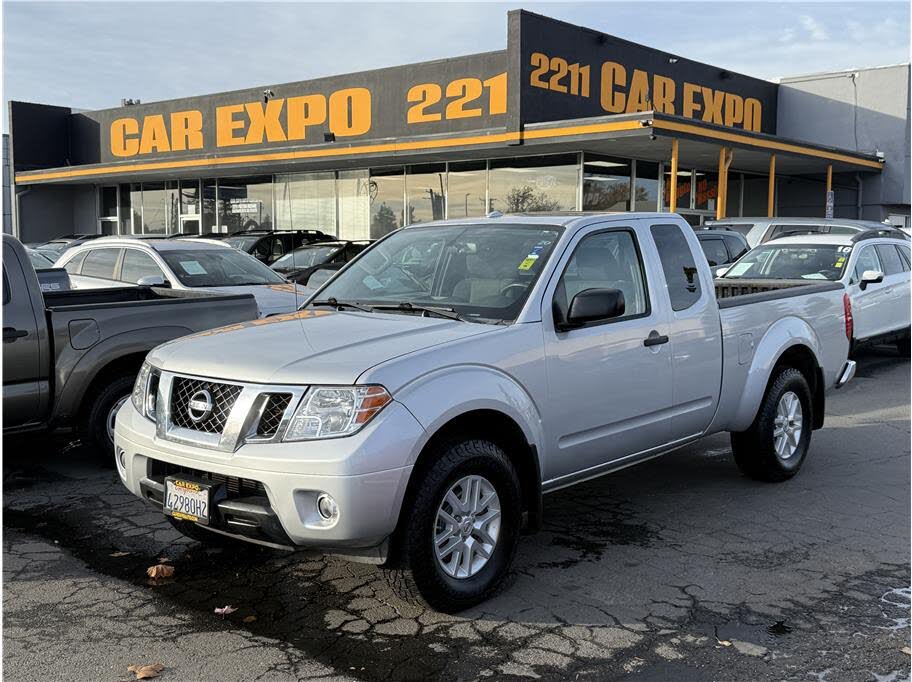 2017 Nissan Frontier SV V6 King Cab 4WD