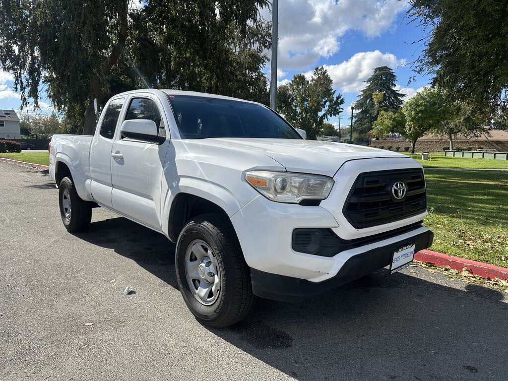 2017 Toyota Tacoma SR I4 Access Cab RWD