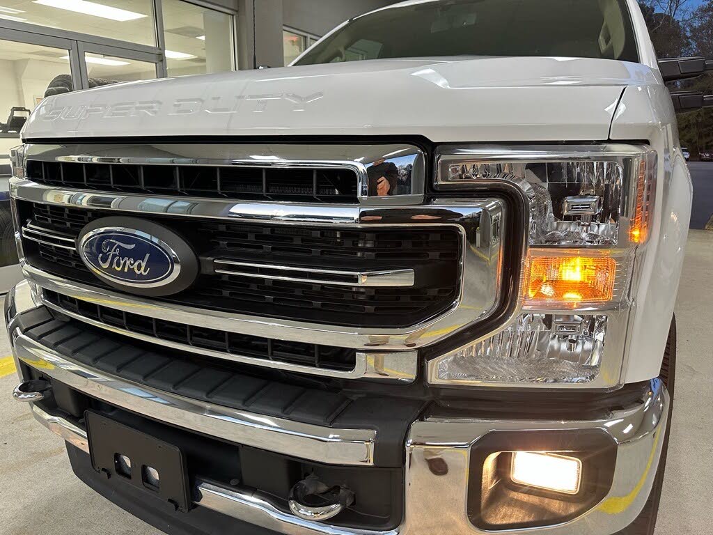 2022 Ford F-250 Super Duty Lariat Crew Cab 4WD