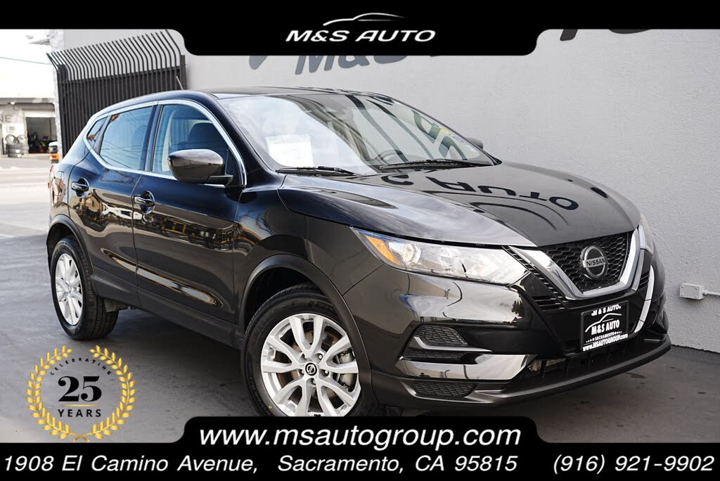 2022 Nissan Rogue Sport S FWD