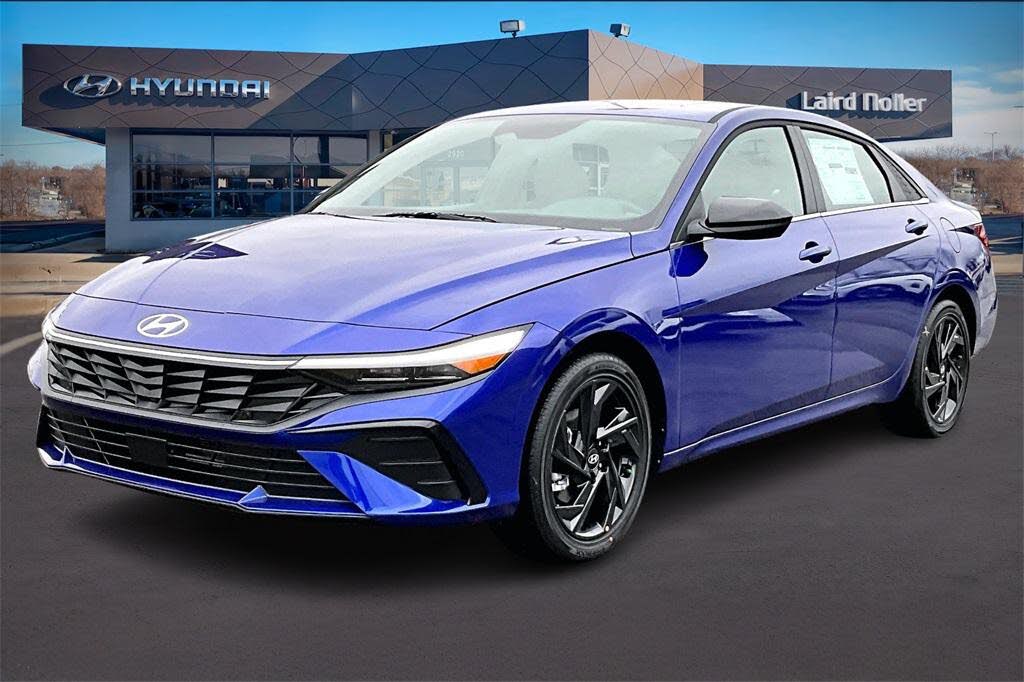 2026 Hyundai Elantra SEL Sport Premium FWD