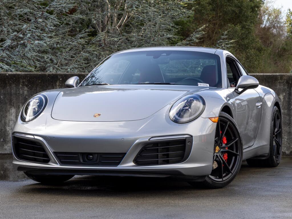 2018 Porsche 911 Carrera S Coupe RWD