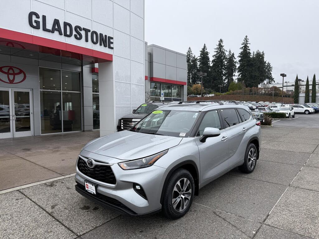 2023 Toyota Highlander XLE AWD