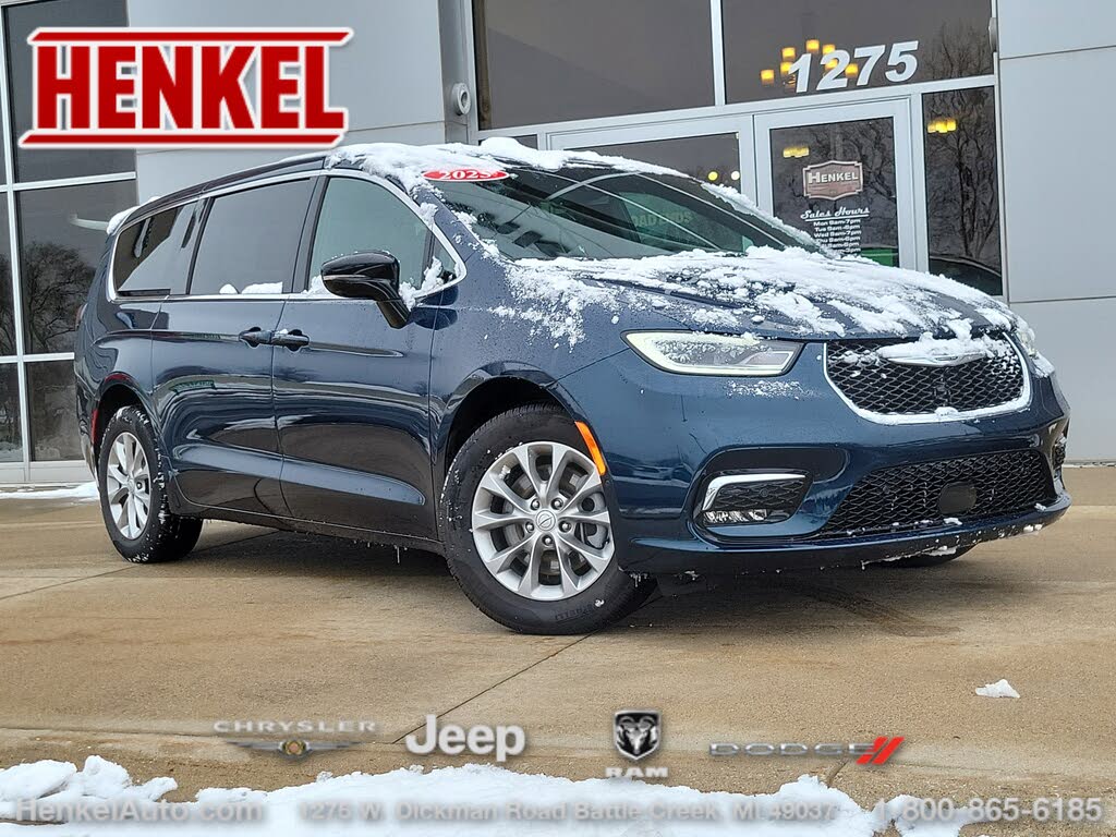2025 Chrysler Pacifica Select AWD