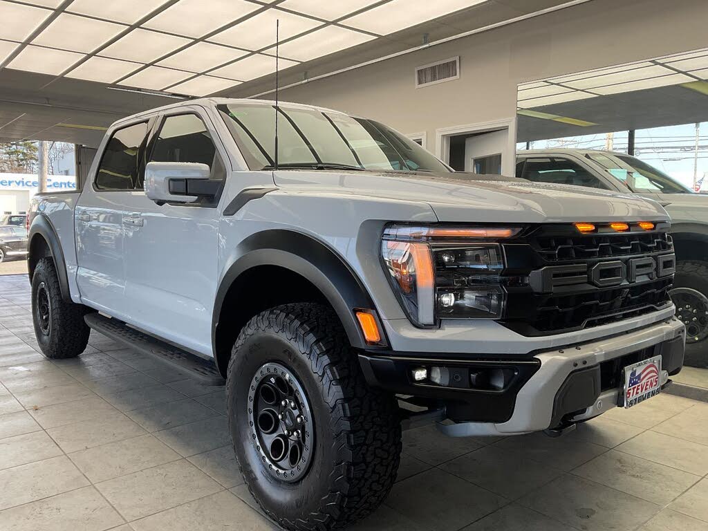 2025 Ford F-150 Raptor SuperCrew 4WD