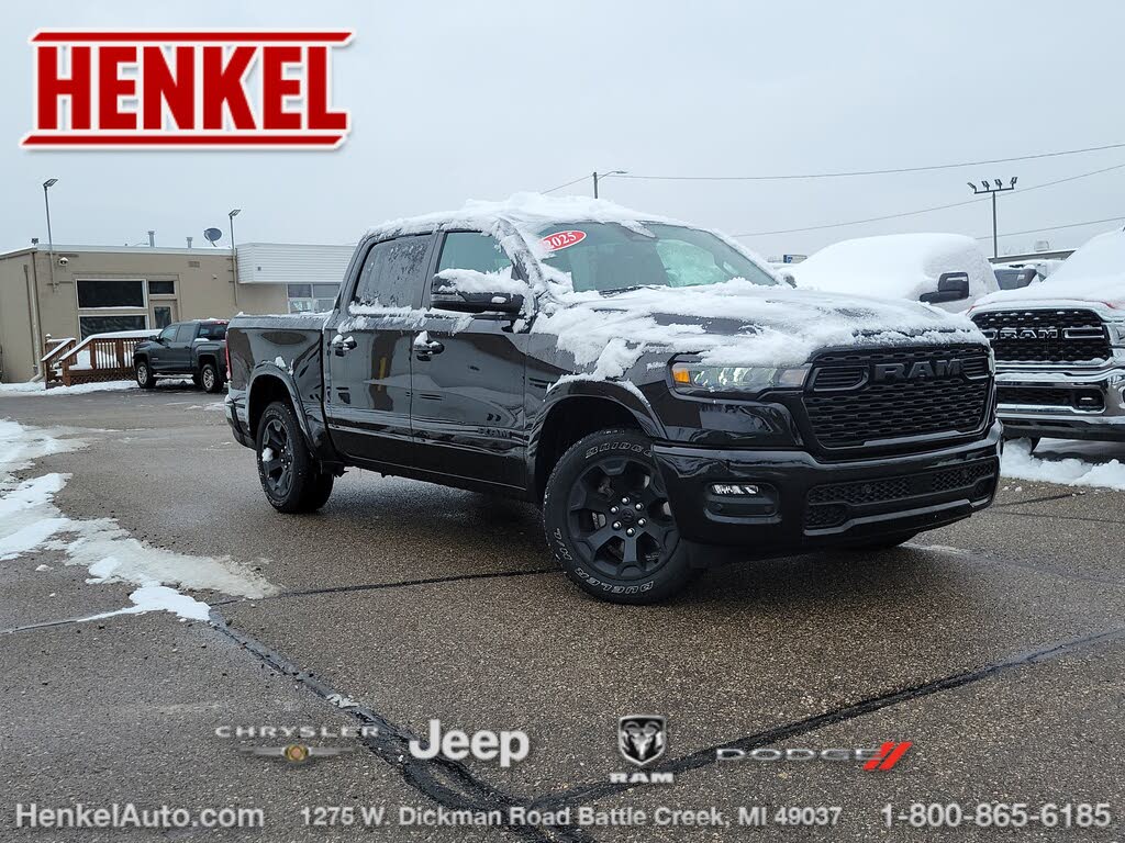 2025 RAM 1500 Big Horn Crew Cab 4WD