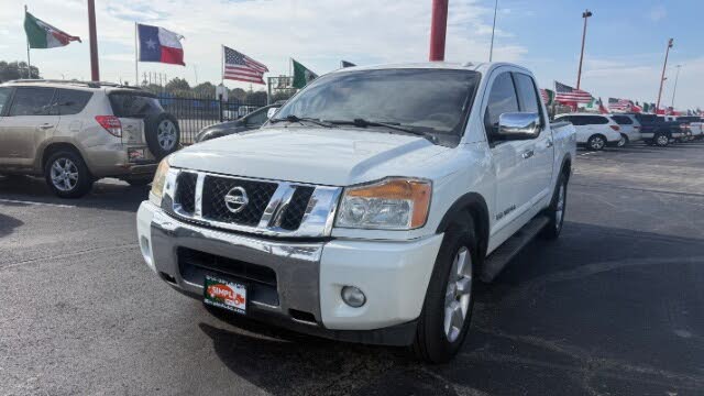 2015 Nissan Titan SV Crew Cab