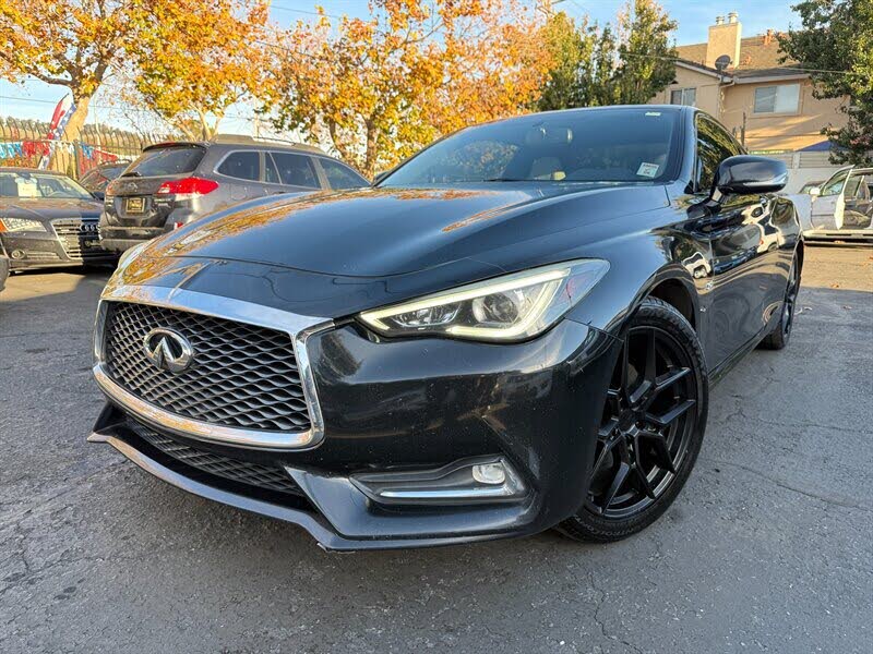 2017 INFINITI Q60 2.0t Premium Coupe RWD