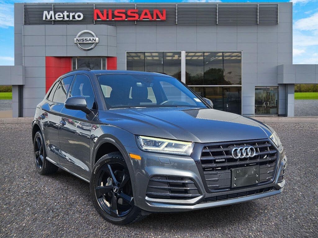 2020 Audi Q5 quattro Titanium Premium Plus 45 TFSI