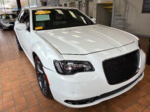 Chrysler 300 S V6 RWD