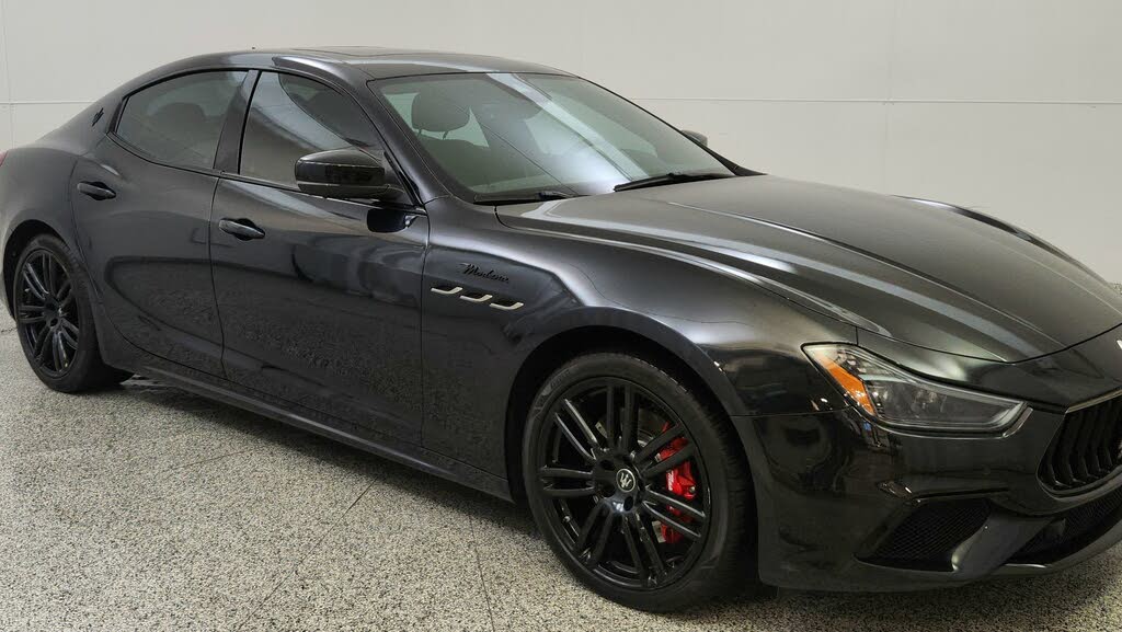 2022 Maserati Ghibli Modena Q4 AWD