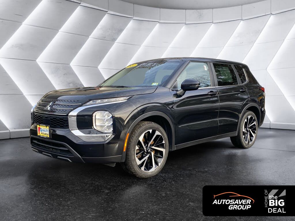 2022 Mitsubishi Outlander ES S-AWC