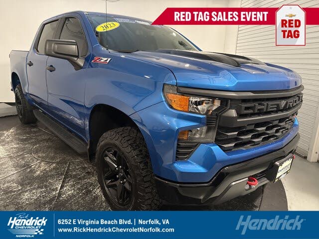 2023 Chevrolet Silverado 1500 Custom Trail Boss Crew Cab 4WD