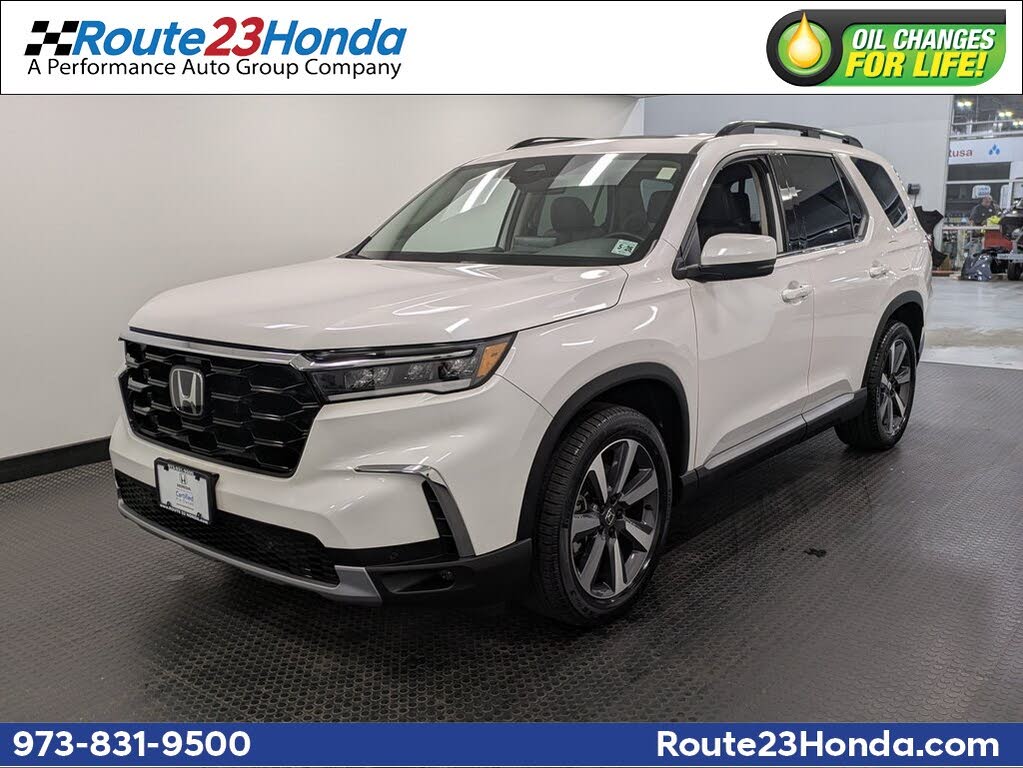 2023 Honda Pilot Touring AWD