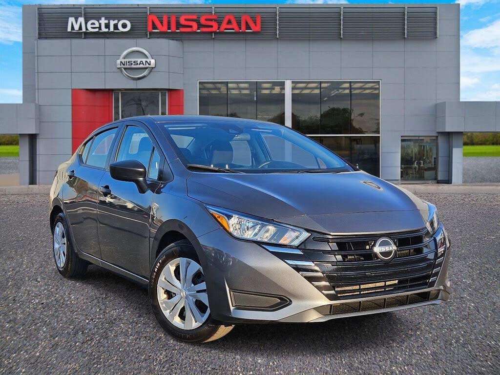 2024 Nissan Versa S FWD