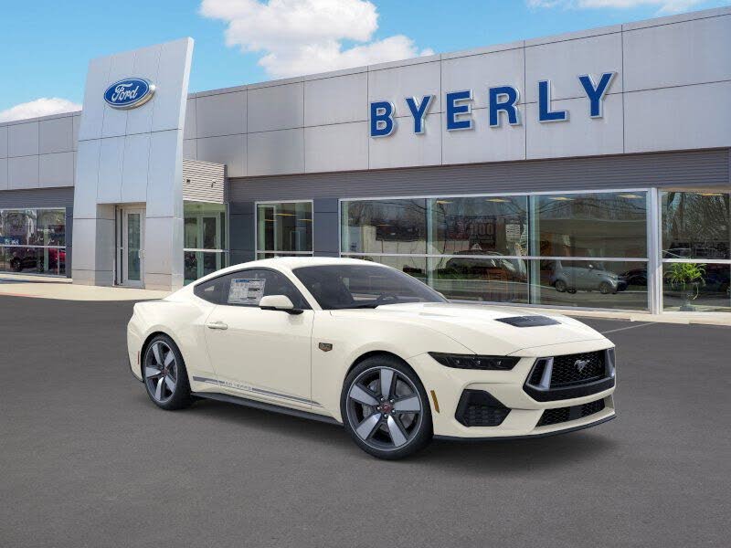 2025 Ford Mustang GT Premium Fastback RWD