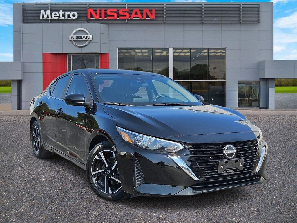 2025 Nissan Sentra SV FWD