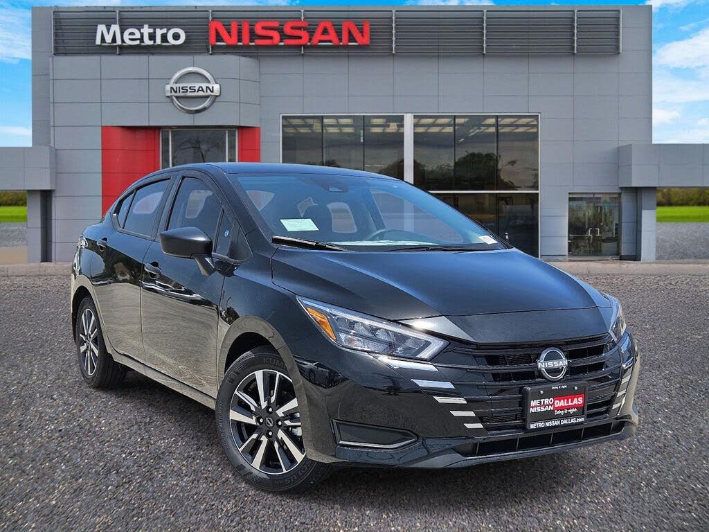 2025 Nissan Versa S FWD