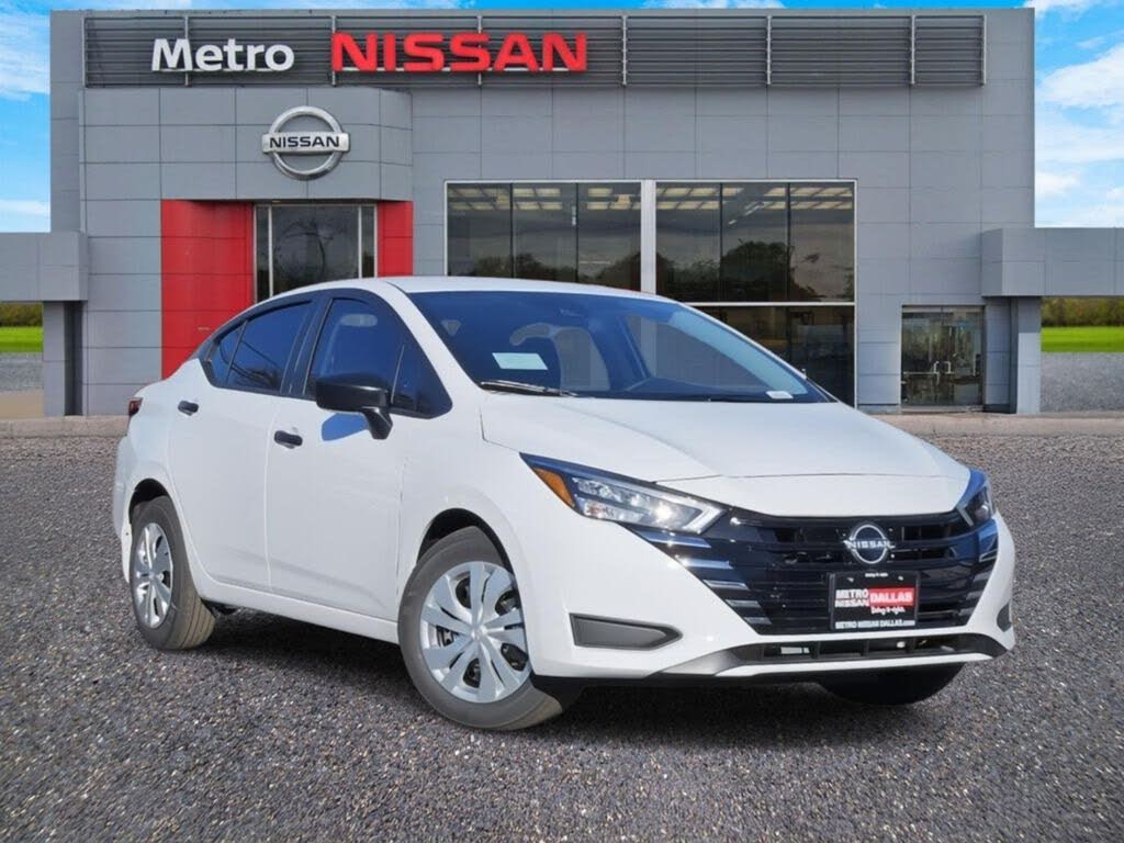 2025 Nissan Versa S FWD
