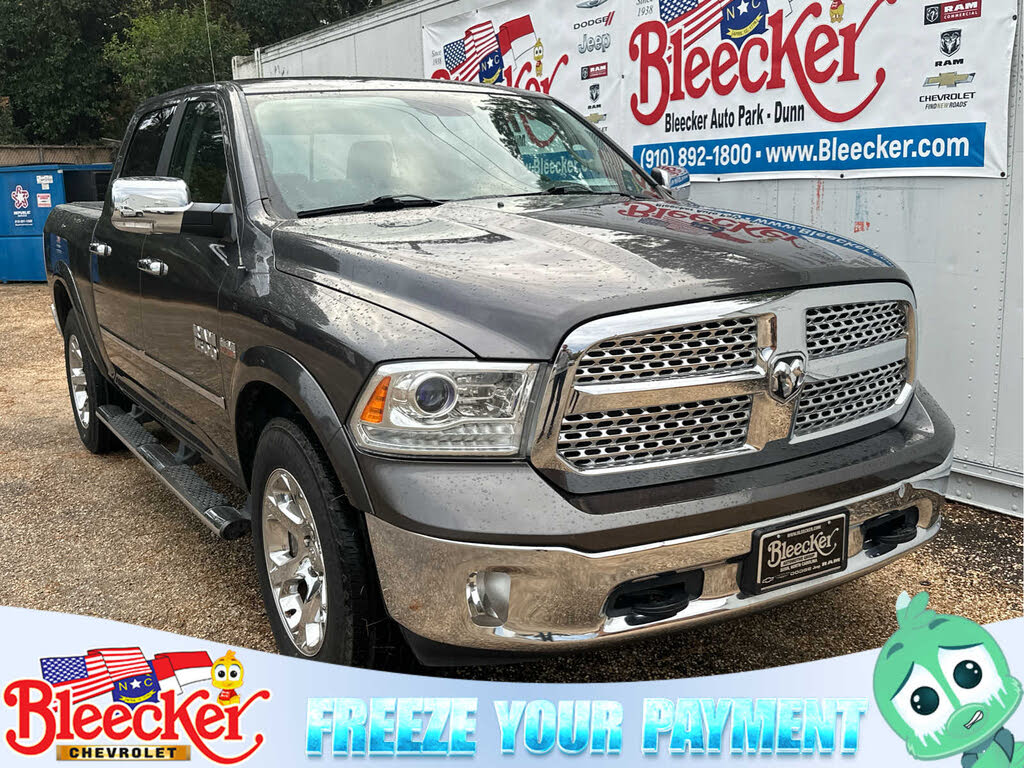 2017 RAM 1500 Laramie Crew Cab 4WD