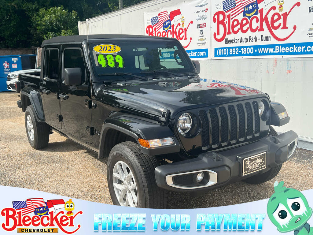 2023 Jeep Gladiator Sport S Crew Cab 4WD