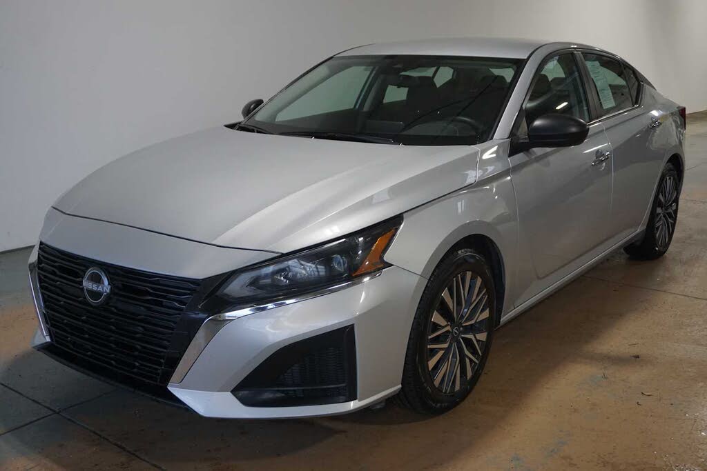 2024 Nissan Altima 2.5 SV FWD