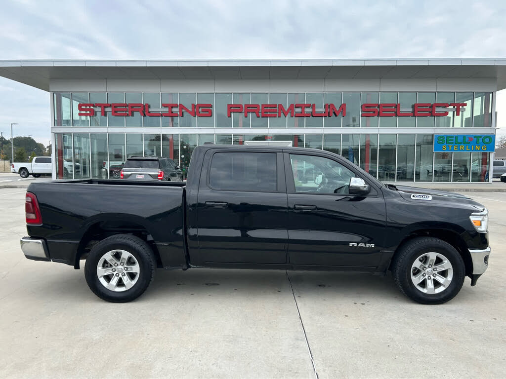 2024 RAM 1500 Laramie Crew Cab 4WD