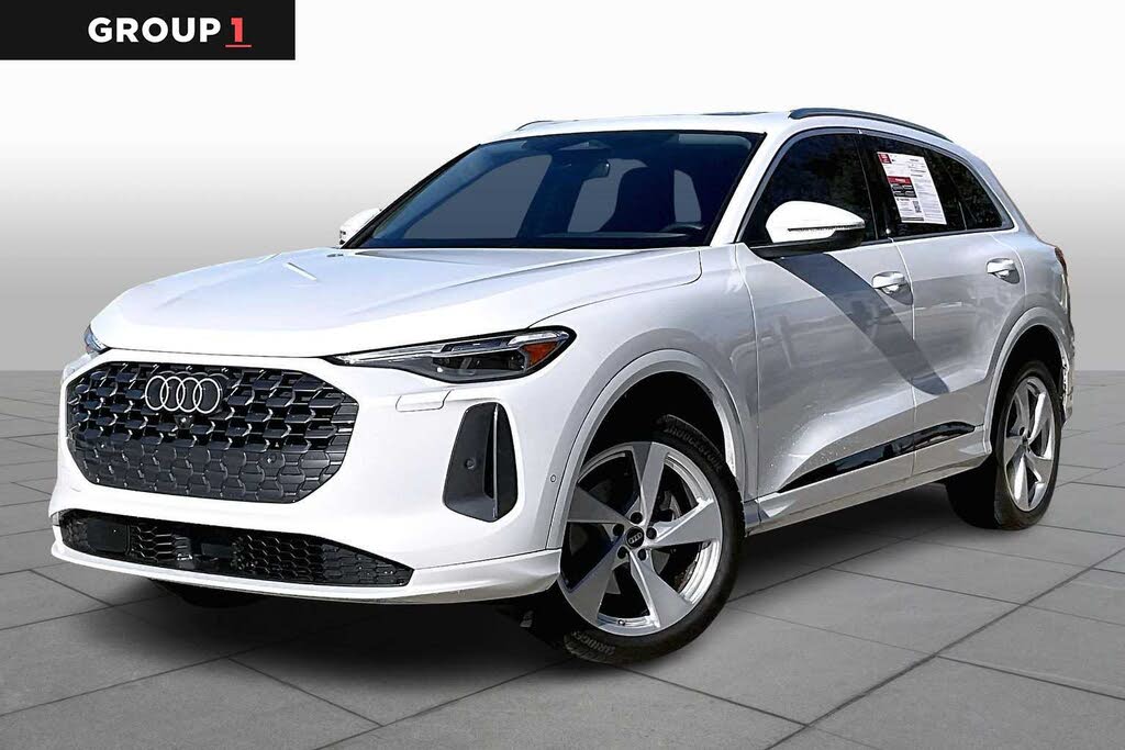 2025 Audi Q5 quattro Premium Plus 40 TFSI