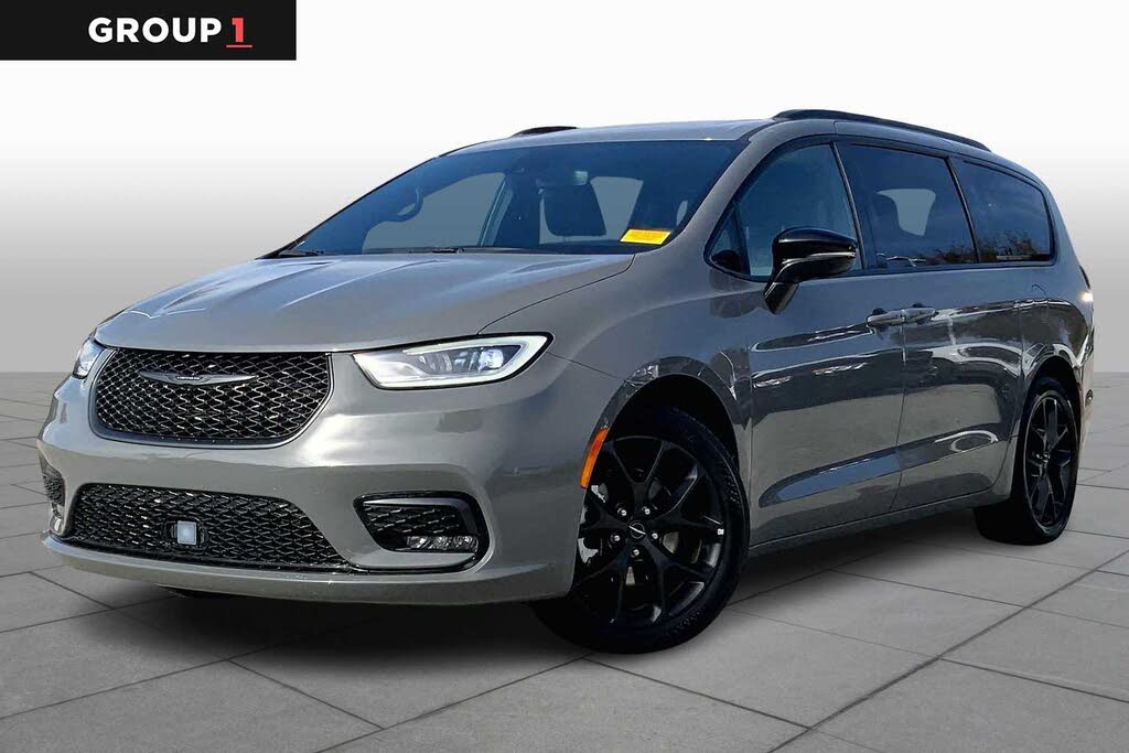 2025 Chrysler Pacifica Limited FWD