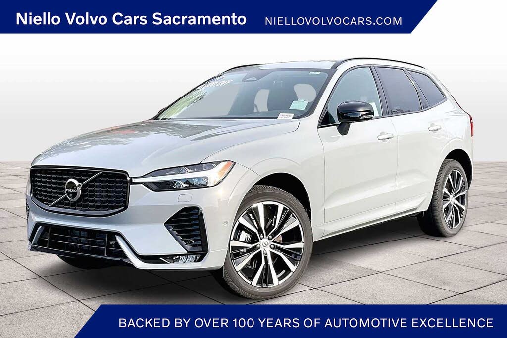 2025 Volvo XC60 B5 Plus Dark Theme AWD