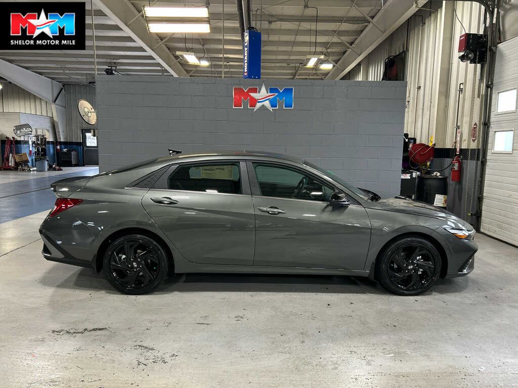 2026 Hyundai Elantra SEL Sport Premium FWD