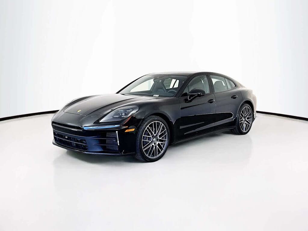 2026 Porsche Panamera 4 AWD