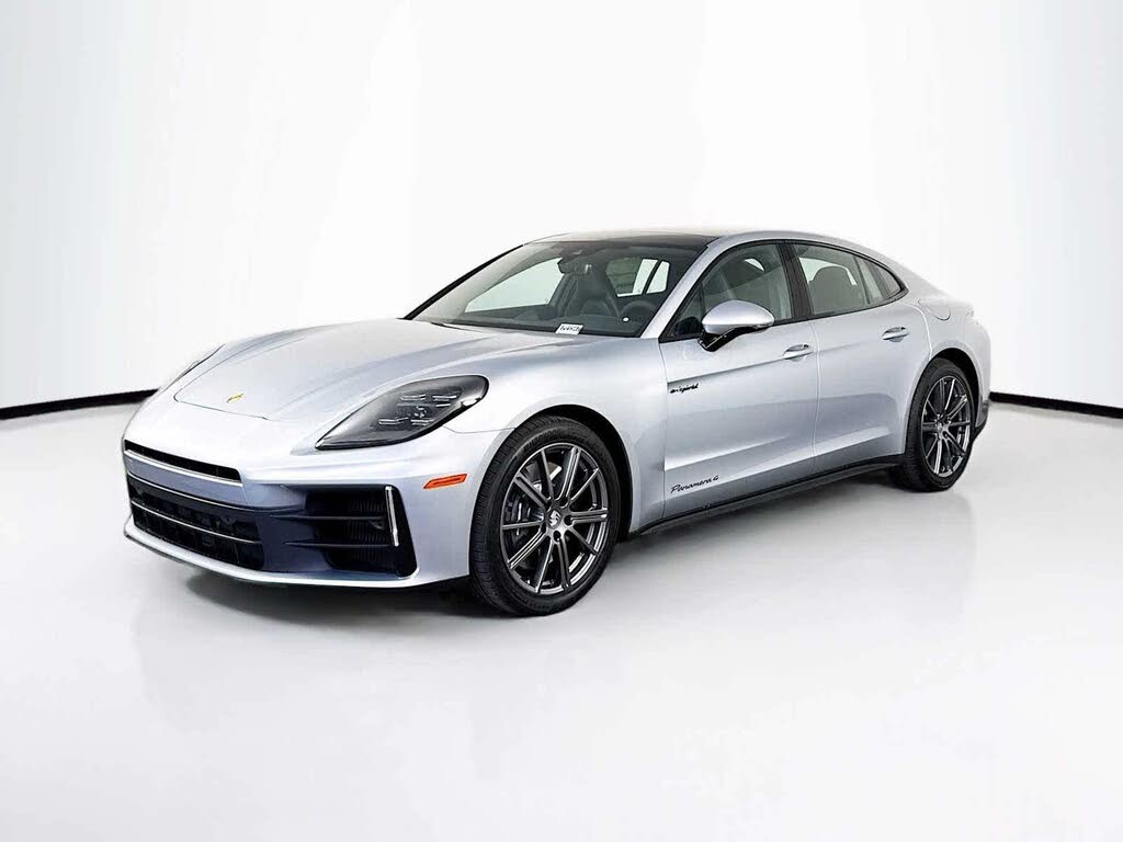 2026 Porsche Panamera 4 AWD