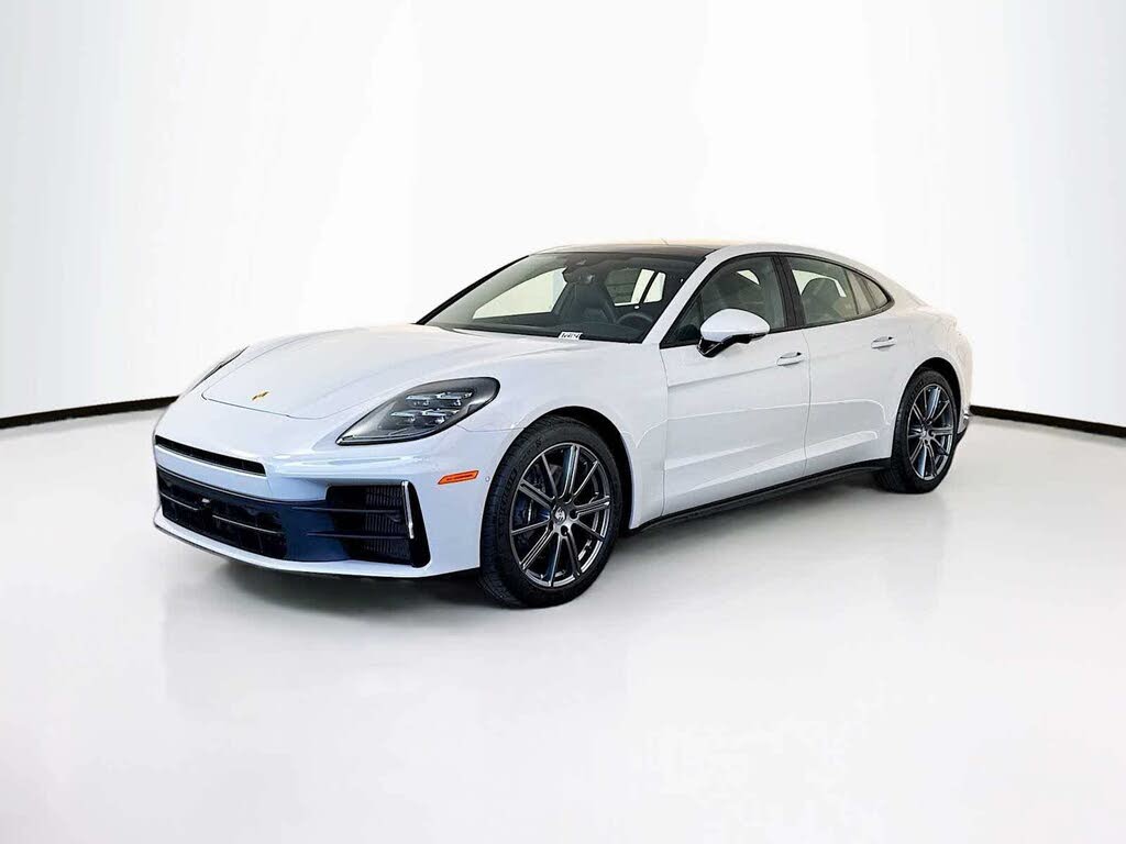 2026 Porsche Panamera 4 AWD