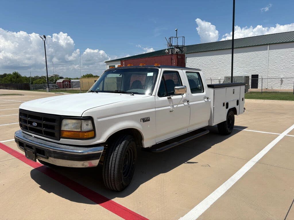 1997 Ford F-350 XL Crew Cab LB RWD