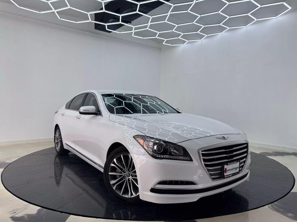 2015 Hyundai Genesis 3.8 RWD