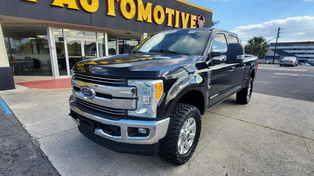 2017 Ford F-250 Super Duty Lariat Crew Cab 4WD