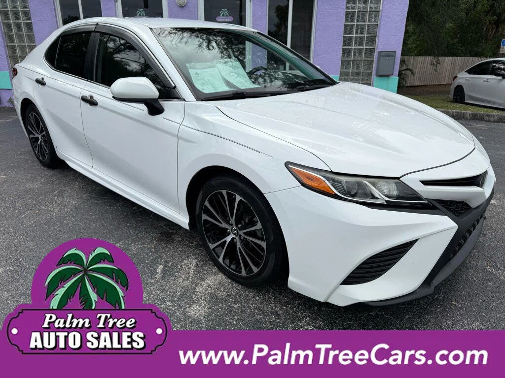 2019 Toyota Camry SE FWD