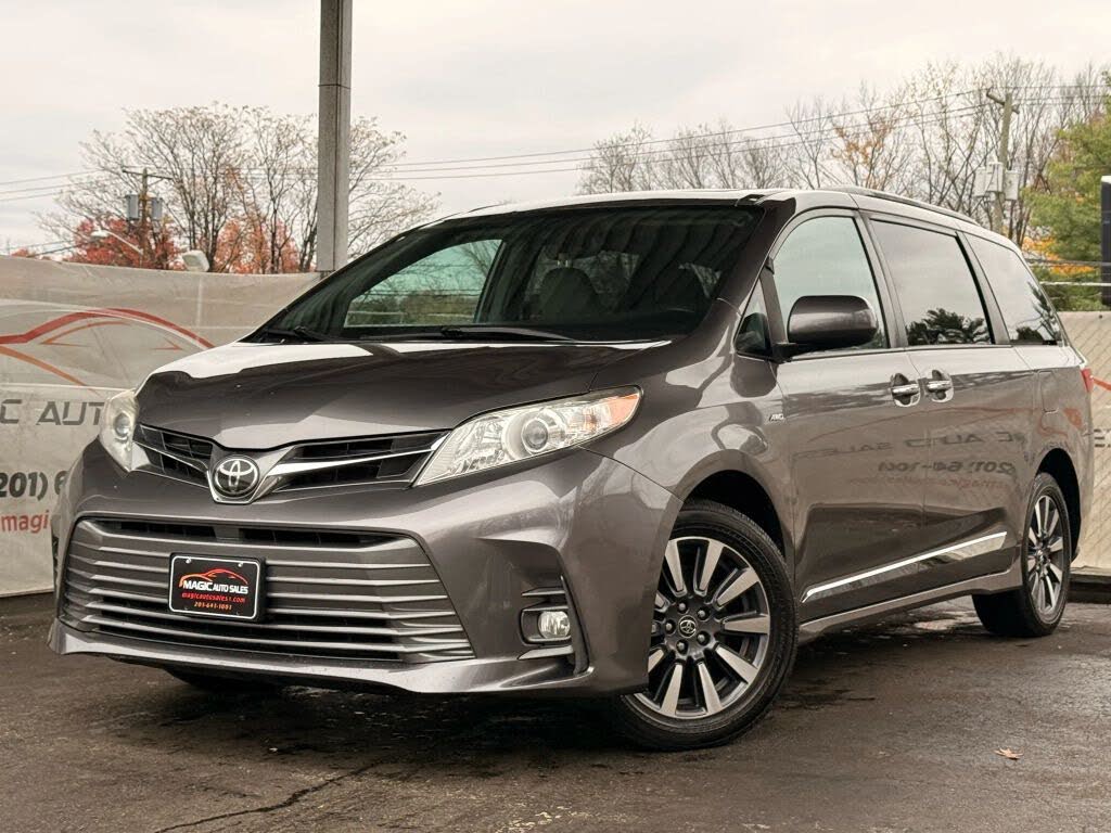 2020 Toyota Sienna XLE Premium 7-Passenger AWD