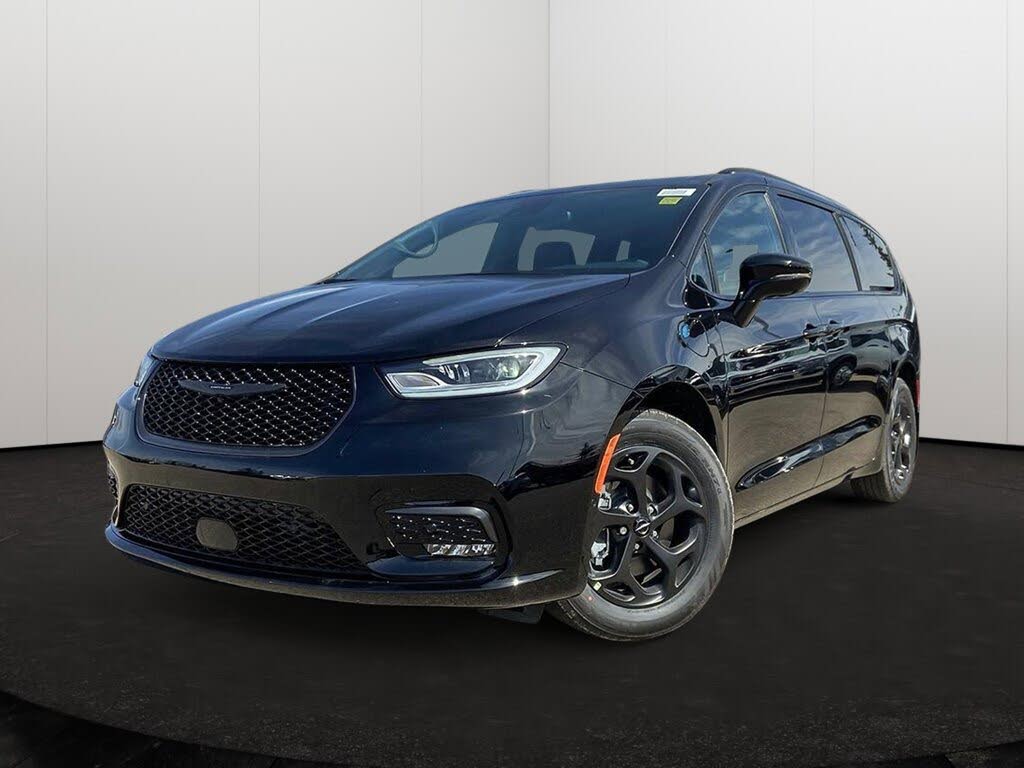 2024 Chrysler Pacifica Hybrid Premium S Appearance FWD