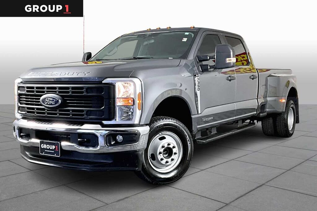 2025 Ford F-350 Super Duty XL Crew Cab LB DRW 4WD
