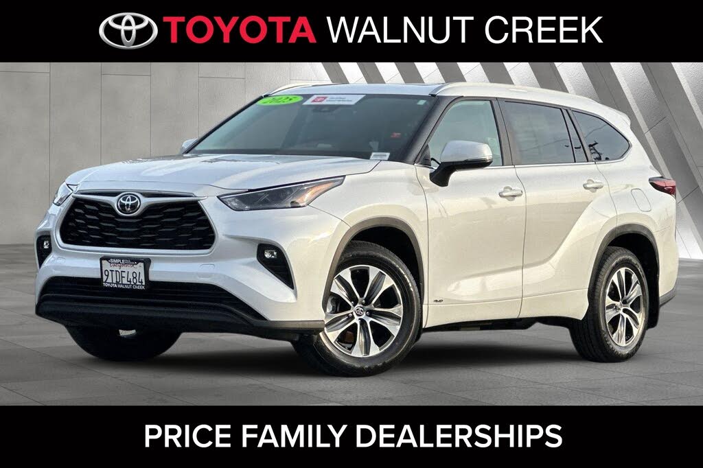 2025 Toyota Highlander Hybrid XLE AWD