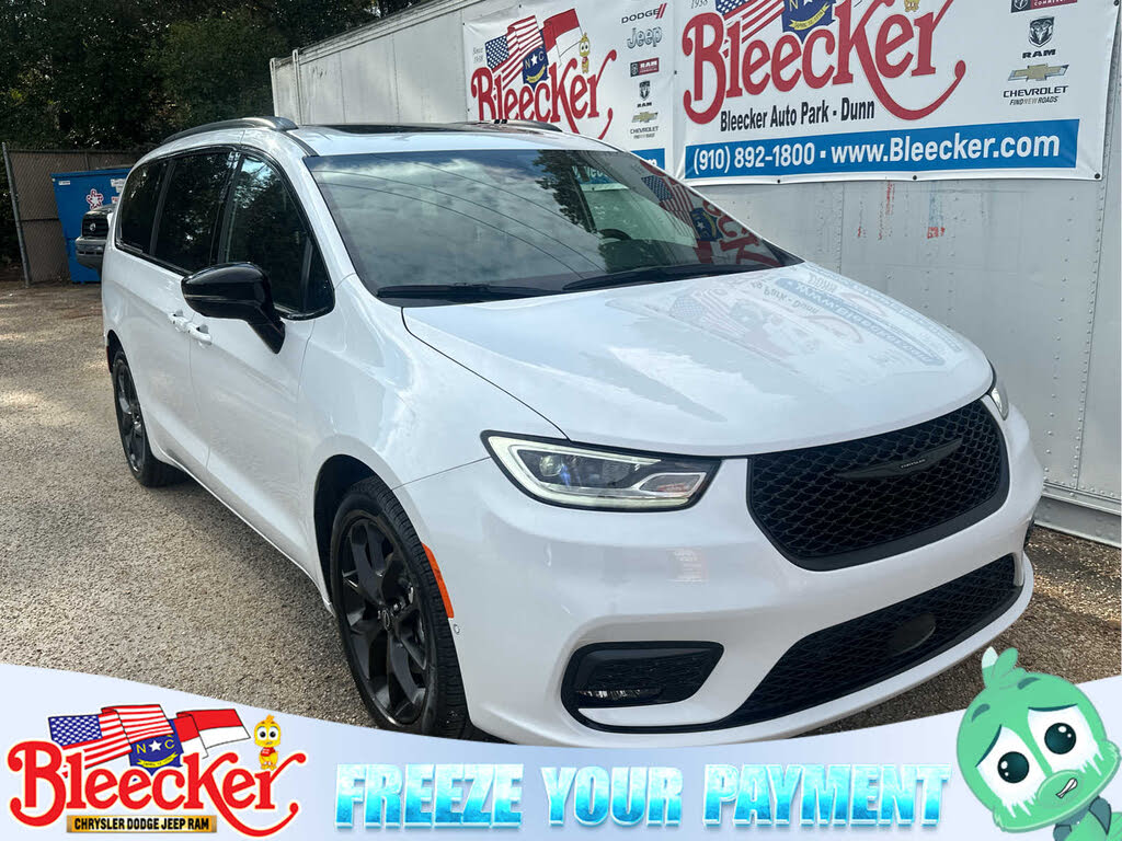 2026 Chrysler Pacifica Limited FWD