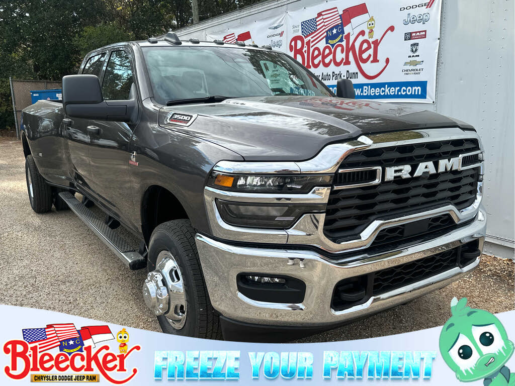 2026 RAM 3500 Tradesman Crew Cab LB DRW 4WD